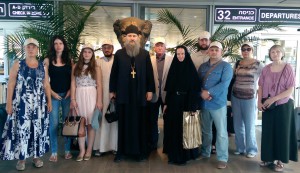  Группа паломников в аэропорту Бен-Гурион перед вылетом в Москву